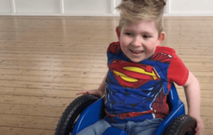 Noah Wall, het verhaal van het kind met hersengroei