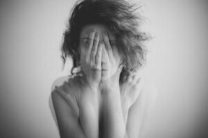 Schuld, schaamte en trots - zelfbewuste emoties
