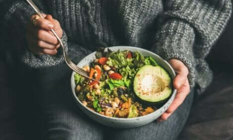 Een salade in een schaaltje
