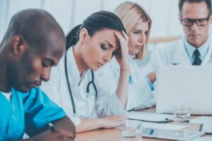 Het burn-outsyndroom bij gezondheidszorgdeskundigen