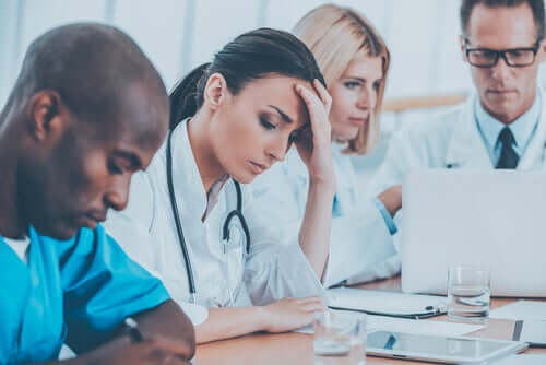 Het burn-outsyndroom bij gezondheidszorgdeskundigen