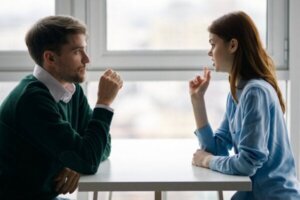 Hoe kun je iemand van gedachten laten veranderen?