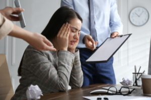 Werken onder druk, een vaardigheid of een effect van desensibilisatie?