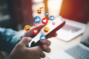 Zeven voordelen van een tijdje uitloggen van sociale media