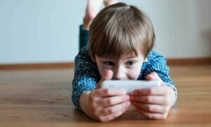 TikTok-tics: het zeldzame wereldwijde kindersyndroom