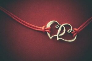 De legende van de rode draad van liefde