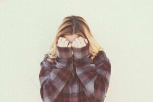 Scopofobie: symptomen, oorzaken en behandeling
