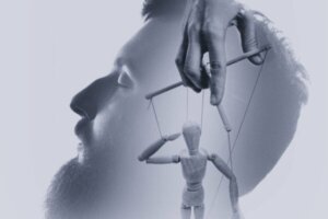 Dubbeldenken: manipulatie en creativiteit