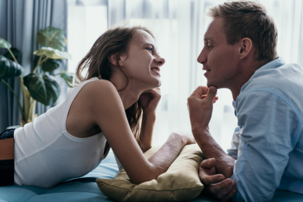 Hoe gehechtheidsstijlen invloed hebben op seksueel verlangen