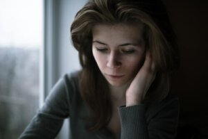 Cherofobie, de irrationele angst om gelukkig te zijn