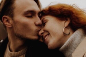 Waarom geloven we graag in de mythe van soulmates?