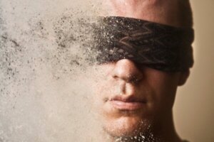 Een studie over extremisme en dogmatisme