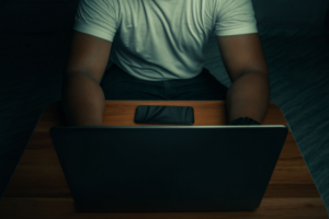 Het gebruik van porno om te ontsnappen aan gevoelens van verveling of zinloosheid