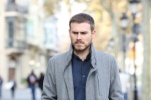 Waarom heb je het gevoel dat iedereen naar je kijkt?