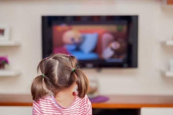 Hoe kies je geschikte tv-programma's voor kinderen
