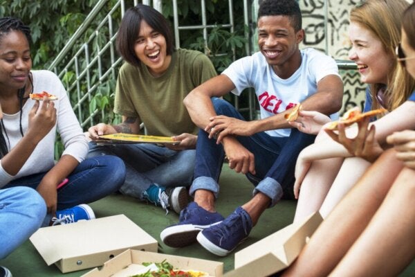 Het belang van overgangsrituelen in de adolescentie
