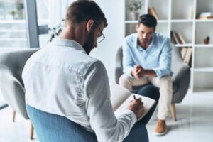 Fase-georiënteerde behandeling voor dissociatieve stoornissen