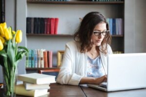 Zes zelfzorgvaardigheden voor op de werkplek