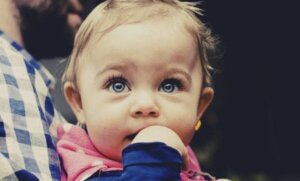 Hoe weten baby's wie ze kunnen vertrouwen?