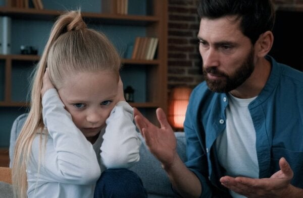 Zeven tekenen dat je bent opgevoed door manipulatieve ouders