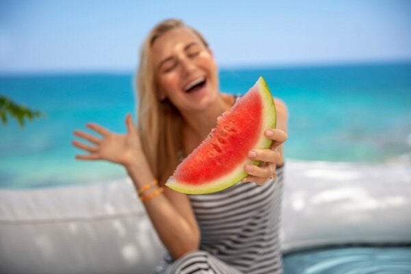 De zomer kan zowel positieve als negatieve effecten hebben op je stemming