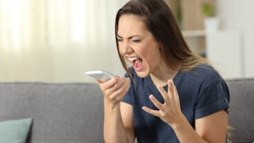 3 uitingen van geweld door middel van taal