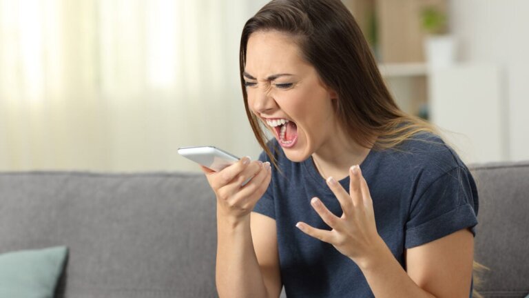 3 uitingen van geweld door middel van taal