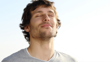 Cognitieve defusie: een bondgenoot tegen opdringerige gedachten