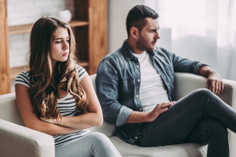 Mijn partner is erg passief in onze relatie: hoe komt dat?