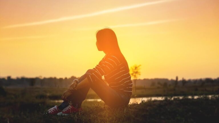 Wat is het verschil tussen sensatie en perceptie?