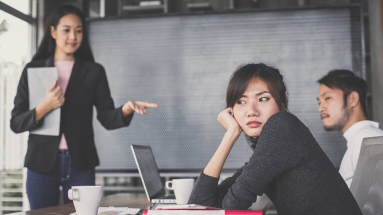 Hoe een collega te ontmaskeren?