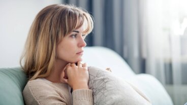 Wat moet ik doen als ik een partner heb, maar ik aan iemand anders denk?