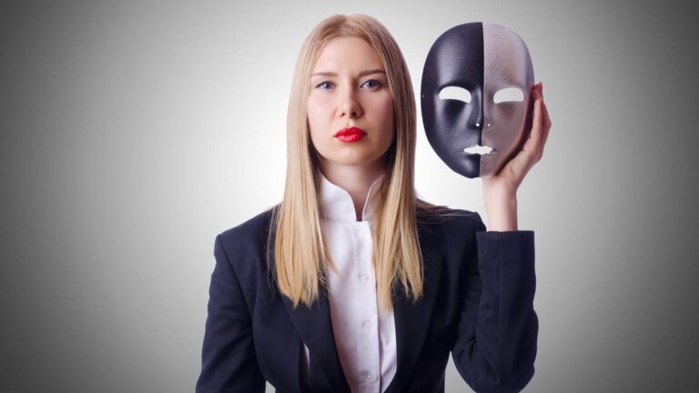 Een narcistische baas: hoe je ze kunt herkennen en ermee om kunt gaan