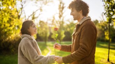 Hoe je het hart van een vrouw kunt veroveren: 15 tips uit de psychologie