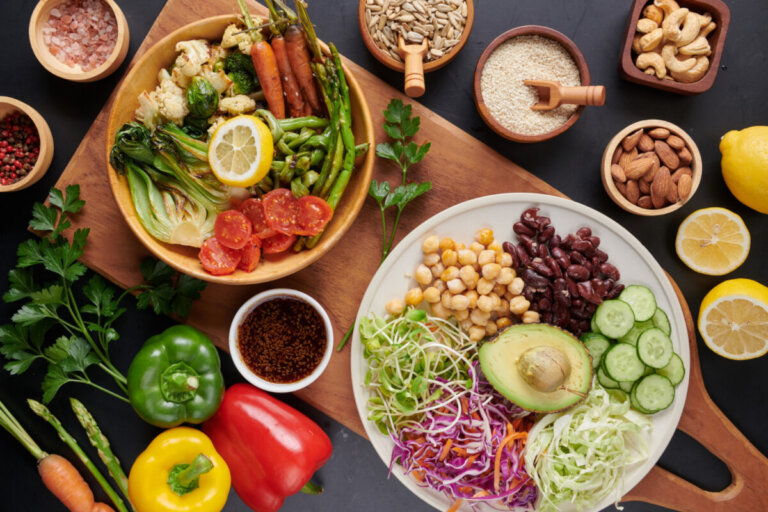 Een veganistisch dieet volgen: voordelen en belangrijke tips