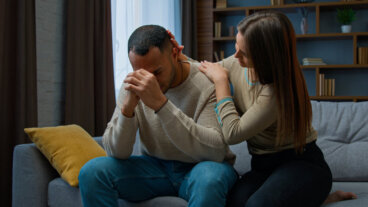 Hoe je iemand met een emotionele blokkade kunt helpen