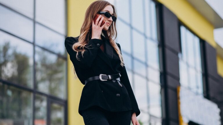 De kleur zwart in kleding weerspiegelt niet alleen elegantie, dit is wat de psychologie zegt